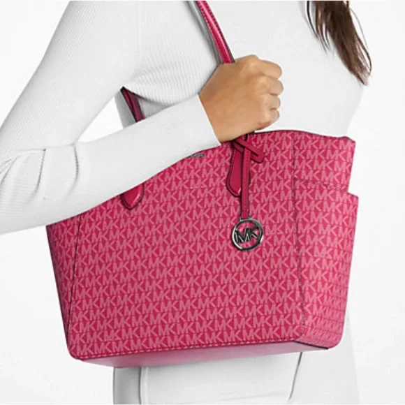 MICHAEL KORS Marilyn Md Signature Logo Shoulder Tote Bag
Dark Raspberry
NWT - Picture 3 of 16